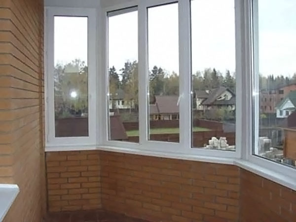 Остекления балкона в частном доме, коттедже и даче Наро-Фоминск